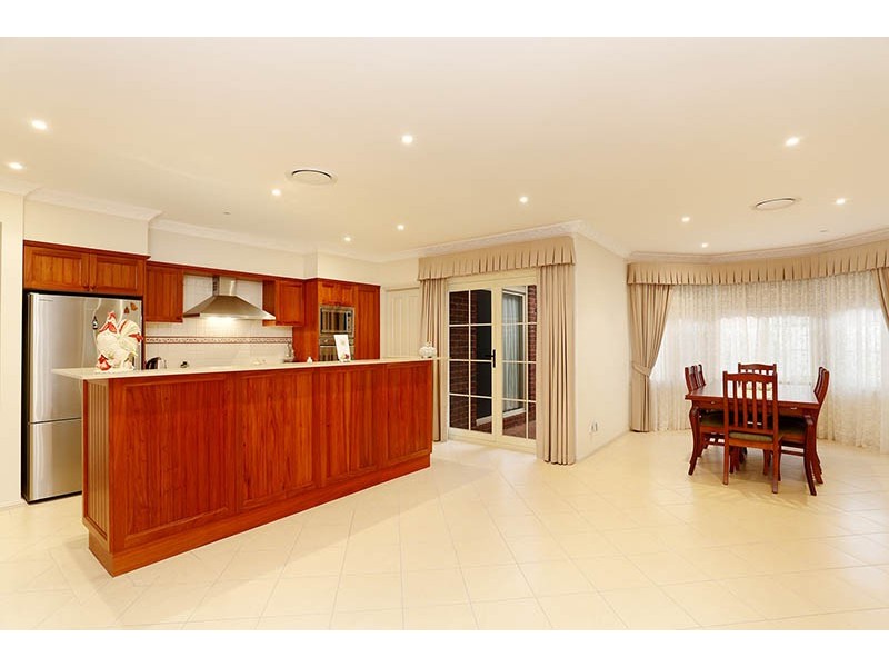 5 Melanie Pl, Bella Vista NSW 2153