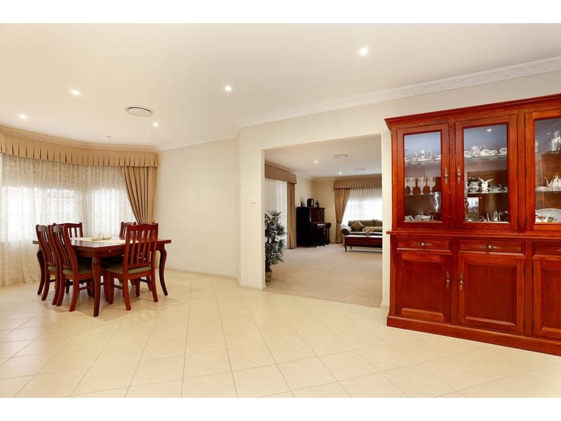 5 Melanie Pl, Bella Vista NSW 2153