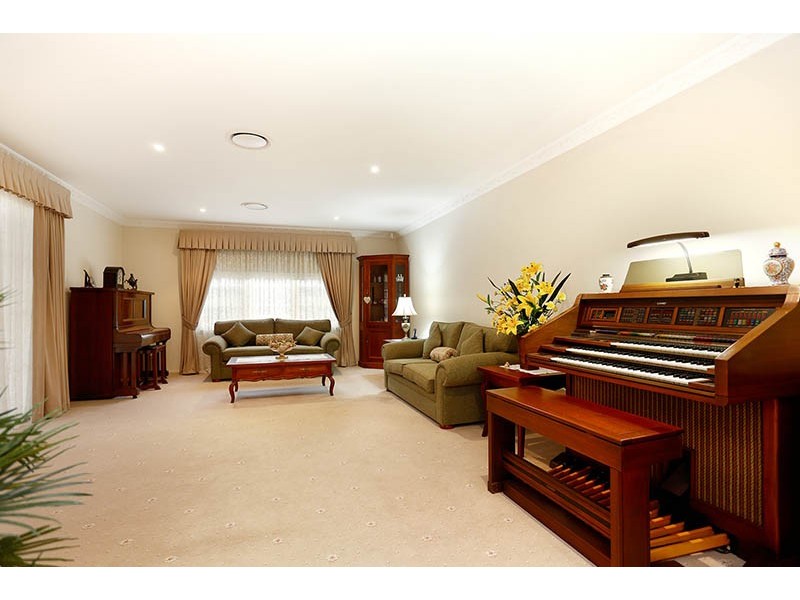 5 Melanie Pl, Bella Vista NSW 2153