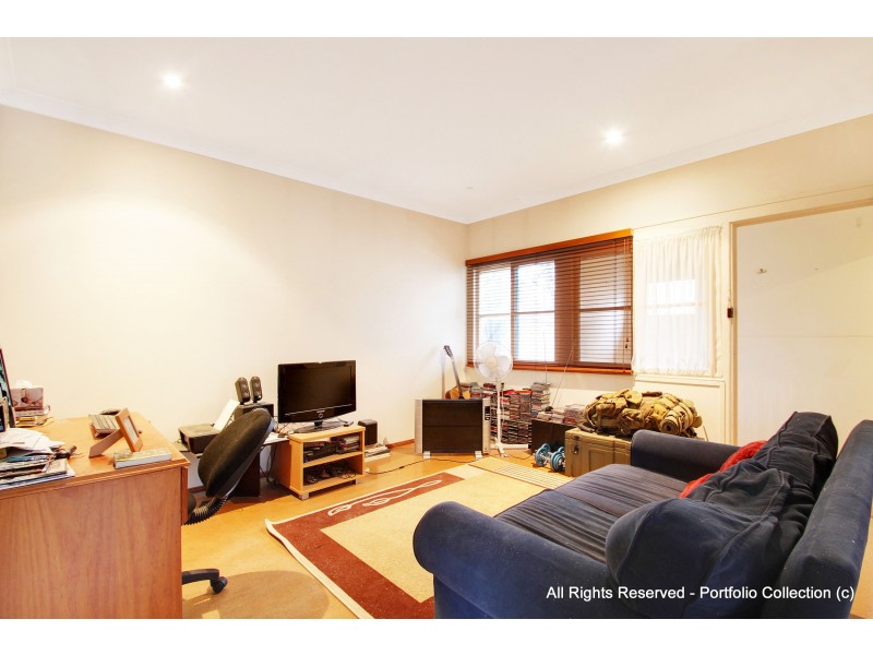 8 Wambool Street, Narrabundah ACT 2604