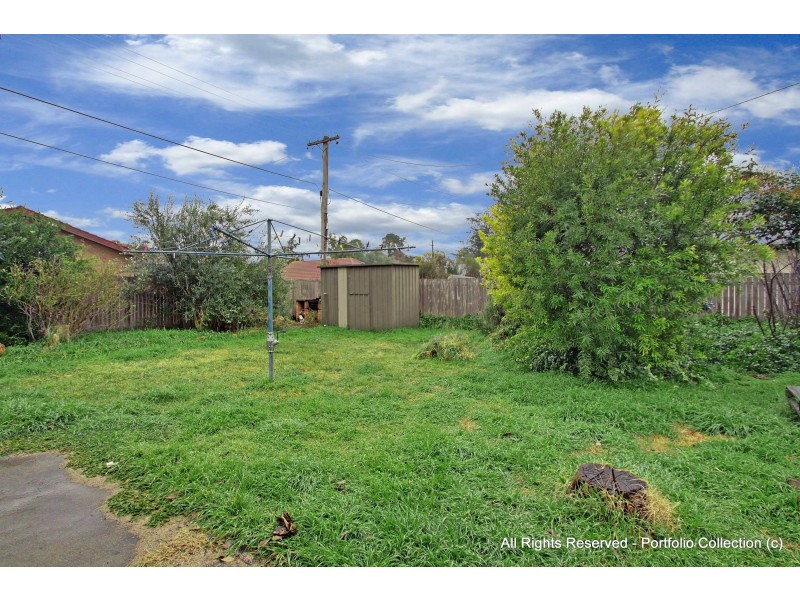 8 Wambool Street, Narrabundah ACT 2604