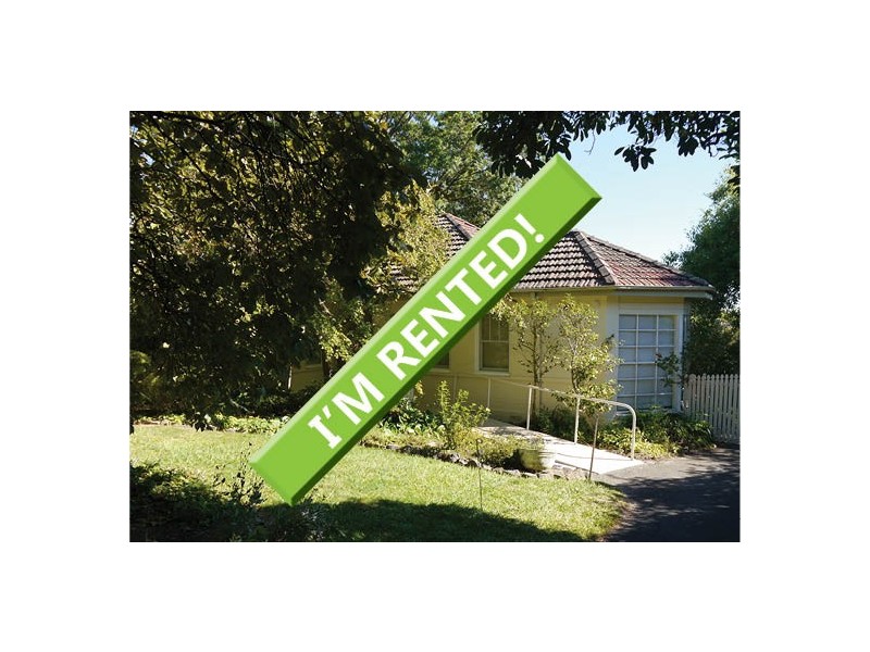 8 Durville Crescent – I’M RENTED!, Griffith ACT 2603