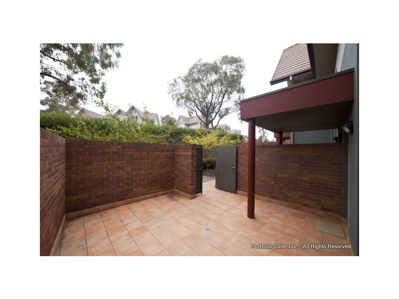 4/1 Eldridge Crescent, Garran ACT 2605