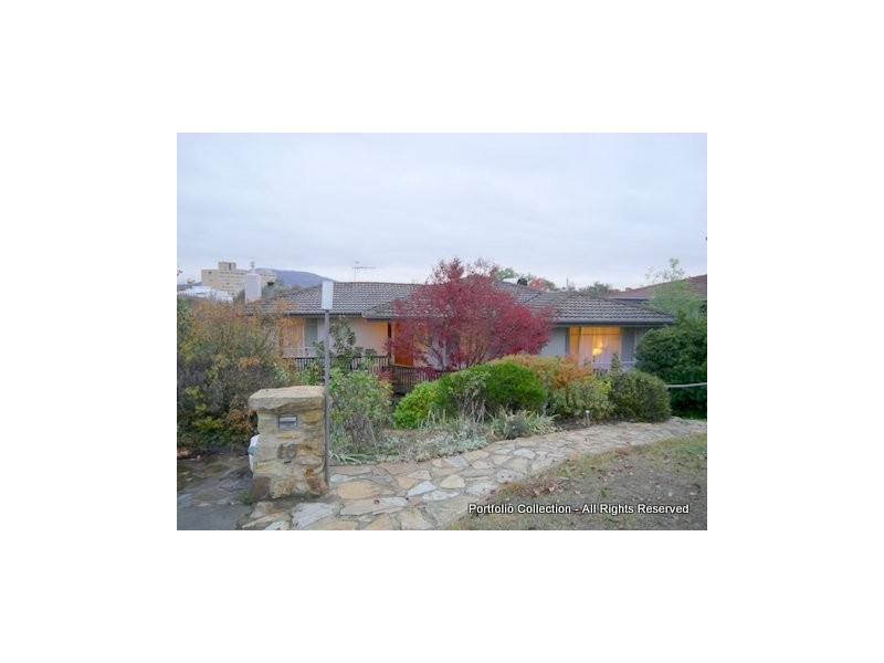 16 Sabine Close, Garran ACT 2605