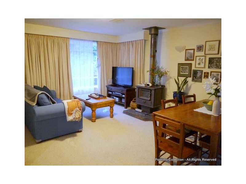 16 Sabine Close, Garran ACT 2605