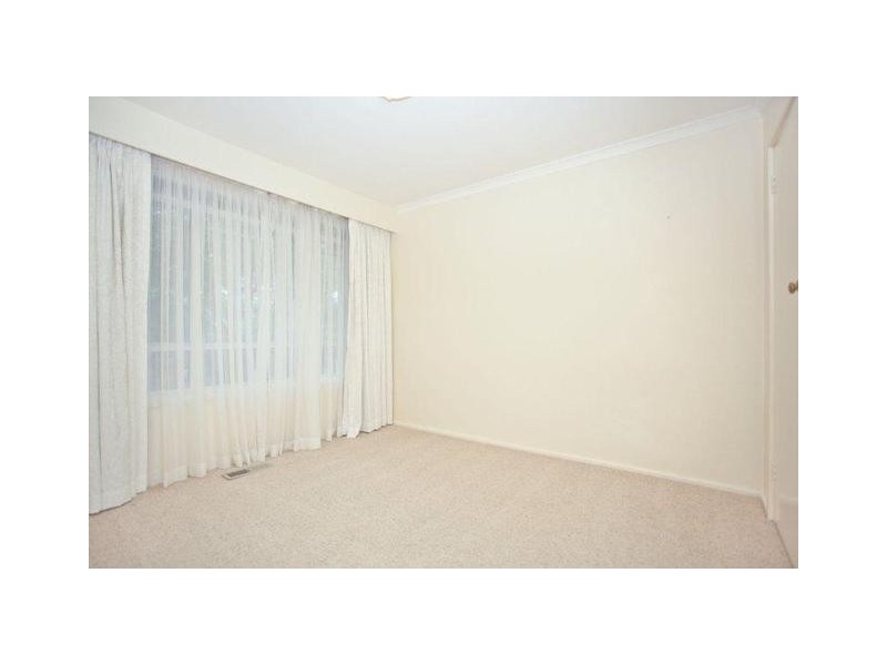 16 Sabine Close, Garran ACT 2605