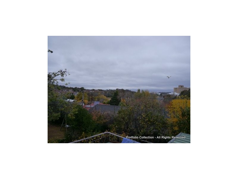 16 Sabine Close, Garran ACT 2605