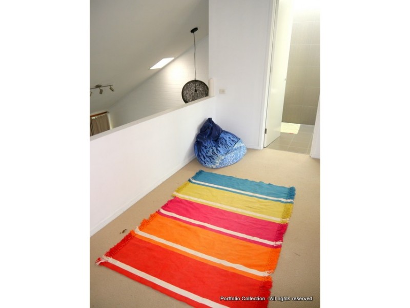 18 Maclachlan Street, Holder ACT 2611