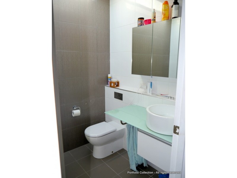 18 Maclachlan Street, Holder ACT 2611