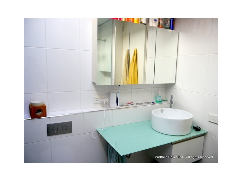 18 Maclachlan Street, Holder ACT 2611