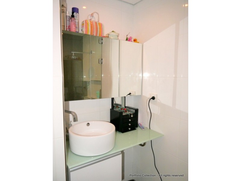 18 Maclachlan Street, Holder ACT 2611