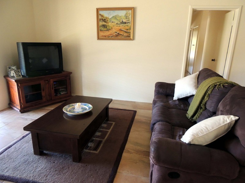 220 Neaves Road, Mariginiup WA 6078