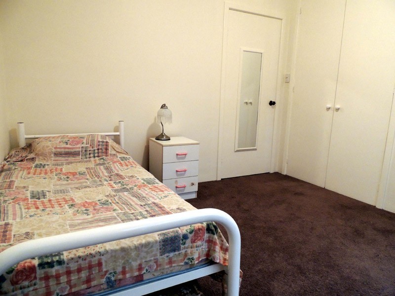 220 Neaves Road, Mariginiup WA 6078