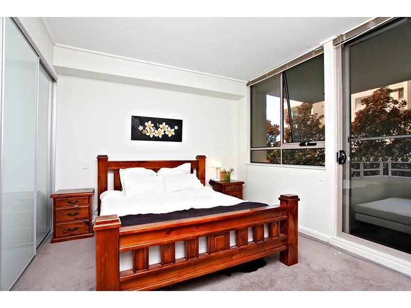 213/37 almalfi drive, Wentworth Point NSW 2127