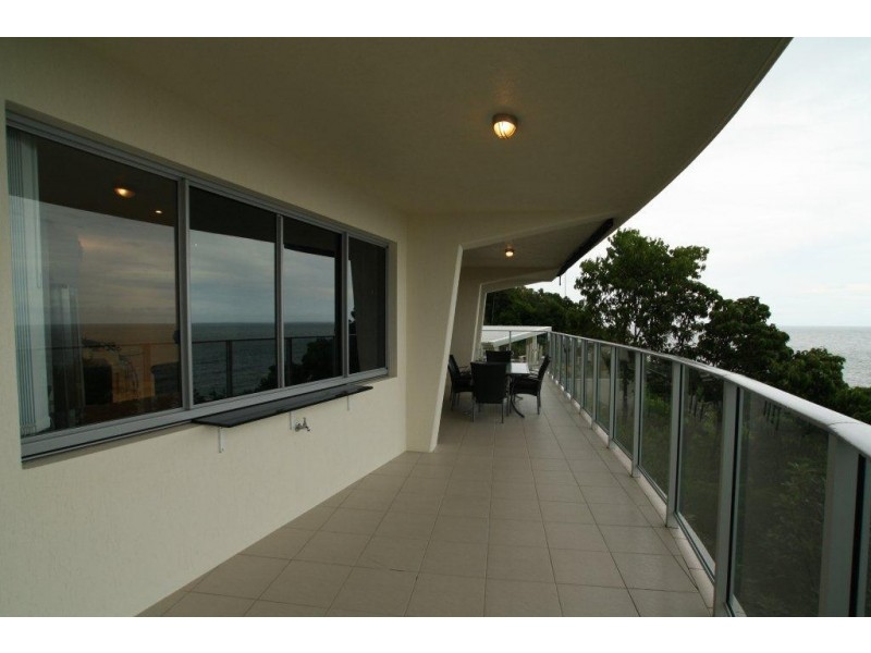 201/93 Vasey Esplanade, Trinity Beach QLD 4879