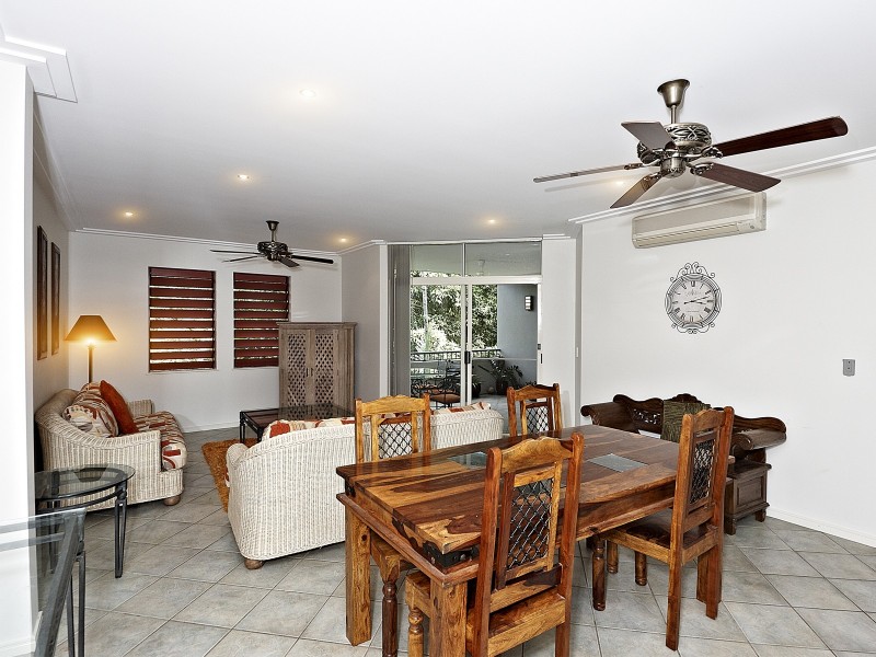 7/Oasis Veivers Road, Palm Cove QLD 4879