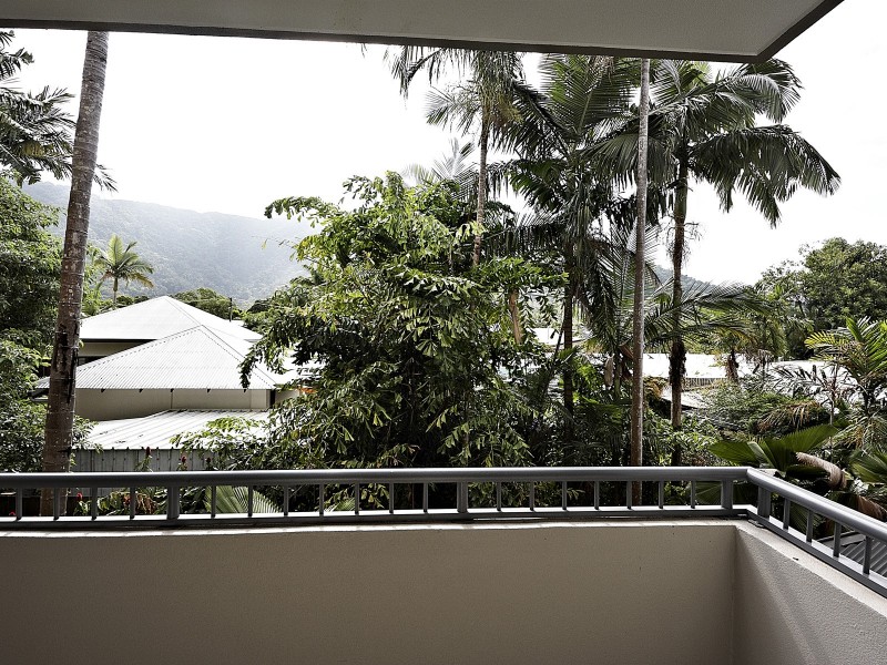 7/Oasis Veivers Road, Palm Cove QLD 4879