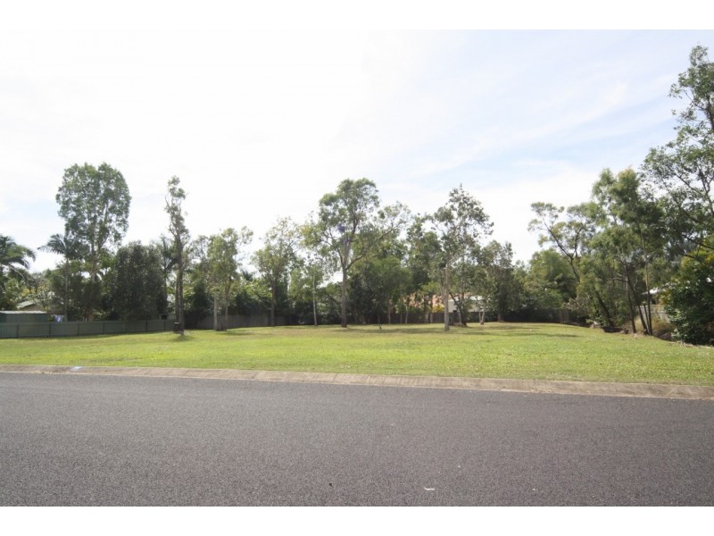 6-8 Saxon Street, Clifton Beach QLD 4879