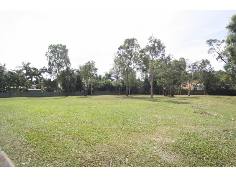 6-8 Saxon Street, Clifton Beach QLD 4879