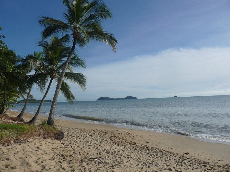 6-8 Saxon Street, Clifton Beach QLD 4879