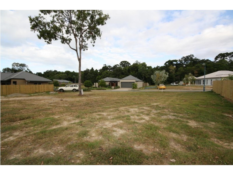 14 Muller Street, Palm Cove QLD 4879