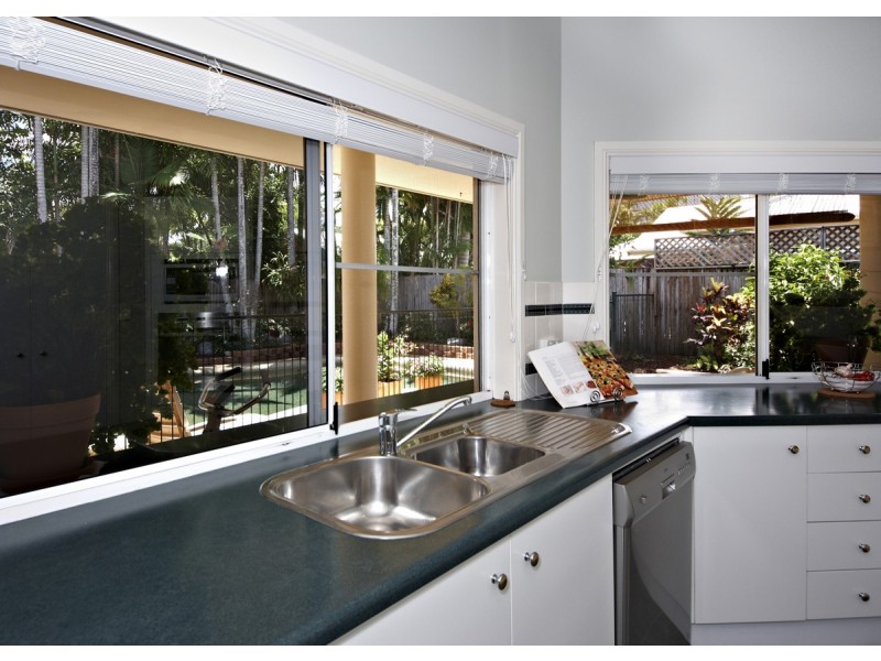 10 Miara Close, Kewarra Beach QLD 4879