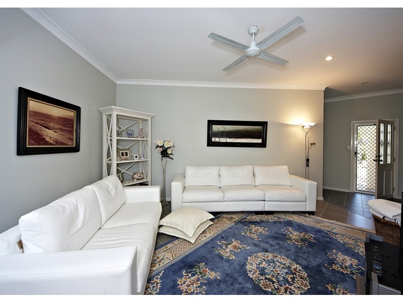 10 Miara Close, Kewarra Beach QLD 4879