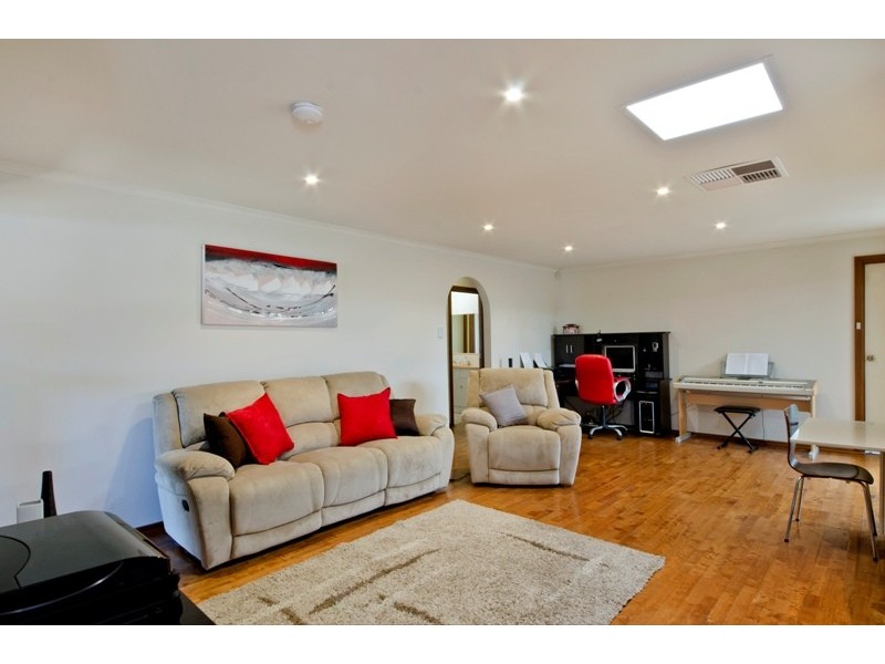 26 Shirley Avenue, Parafield Gardens SA 5107