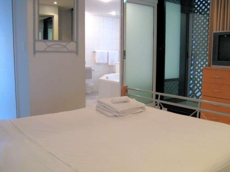 706/104 North Terrace, Adelaide SA 5000
