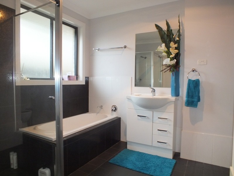 2/340 Sandgate Road, Shortland NSW 2307