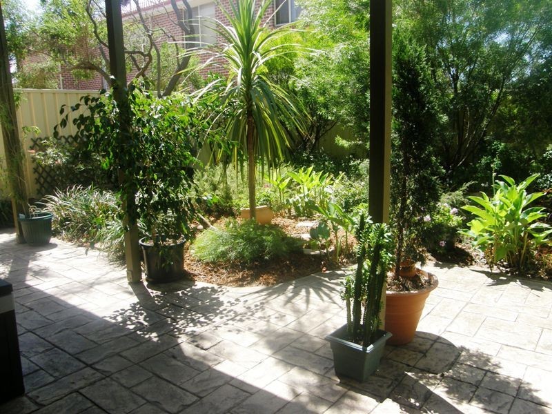 24 Newcastle Street, Stockton NSW 2295