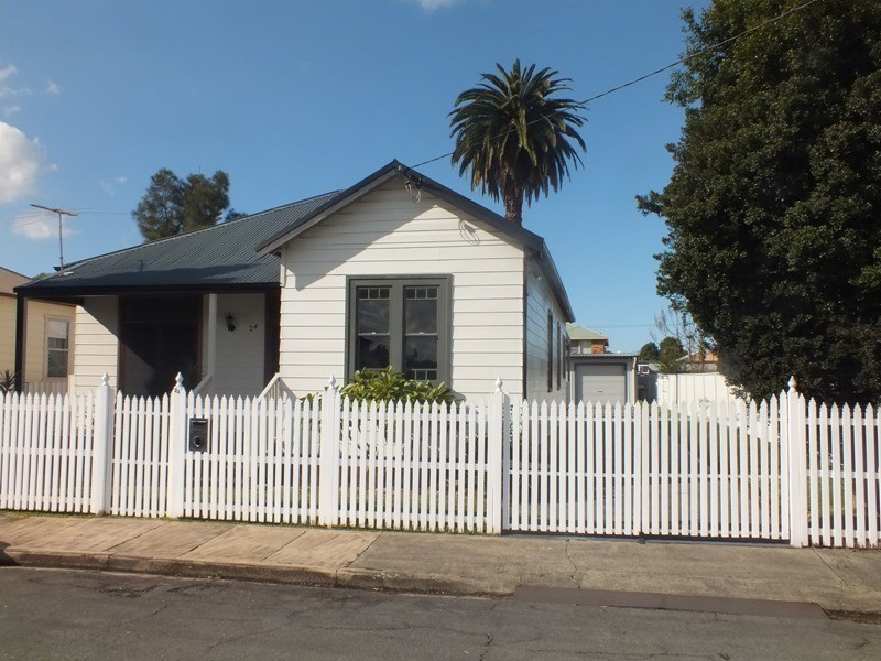 24 Rawson Street, Mayfield NSW 2304