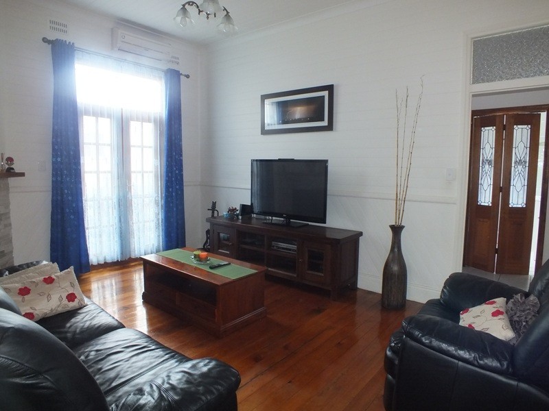 24 Rawson Street, Mayfield NSW 2304