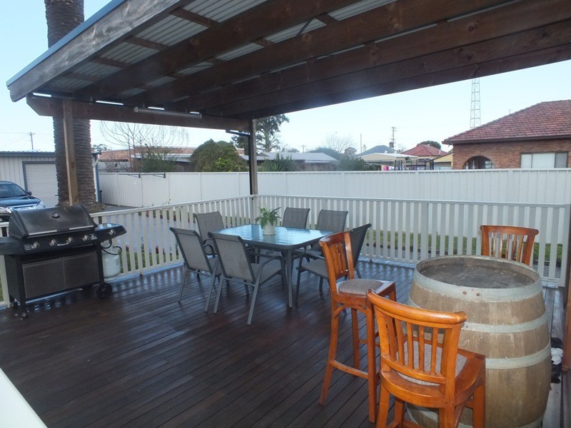 24 Rawson Street, Mayfield NSW 2304