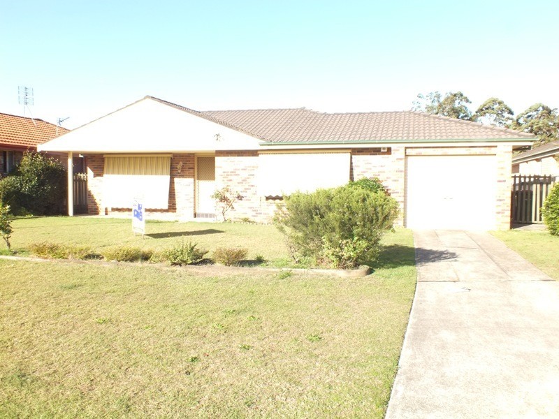 5 Belmore Place, Raymond Terrace NSW 2324