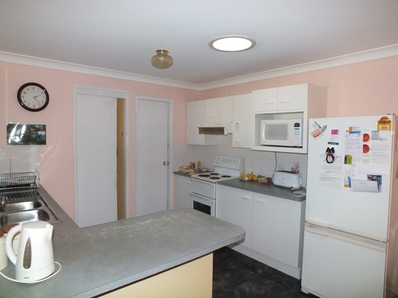 5 Belmore Place, Raymond Terrace NSW 2324