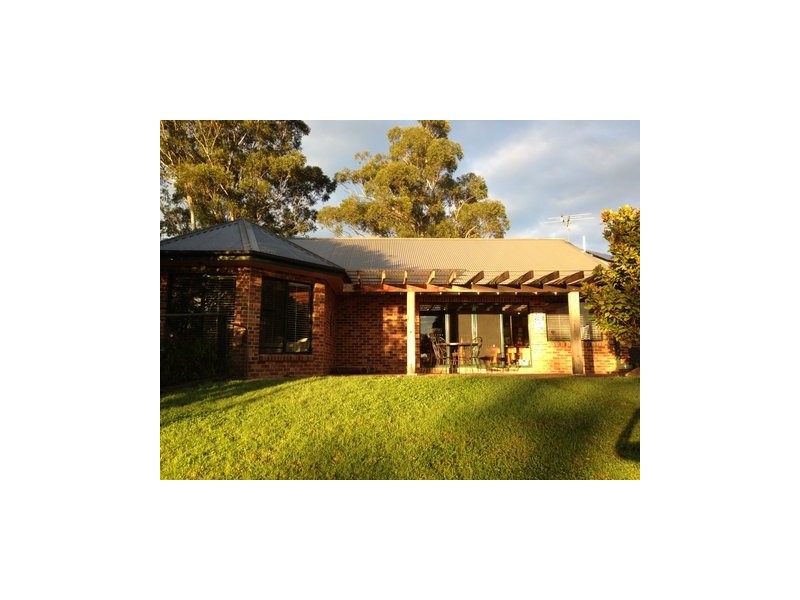 4 Eskdale Park Drive, Seaham NSW 2324