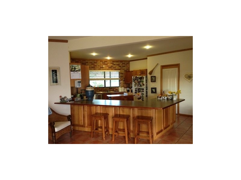 4 Eskdale Park Drive, Seaham NSW 2324