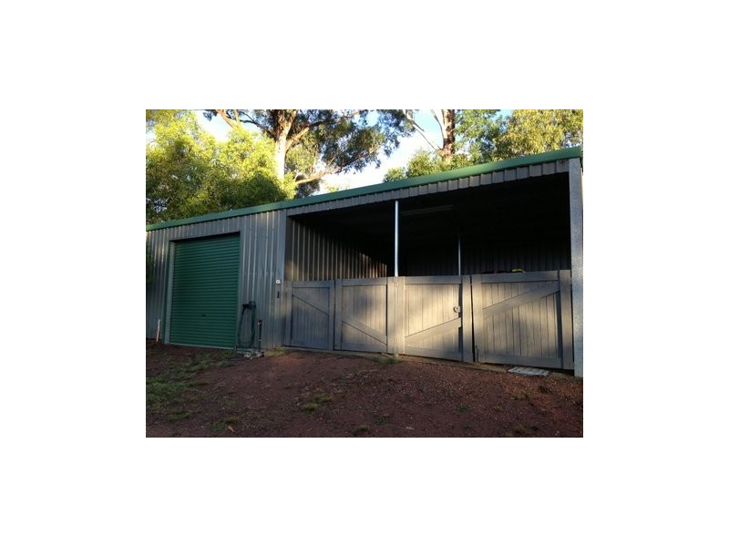 4 Eskdale Park Drive, Seaham NSW 2324