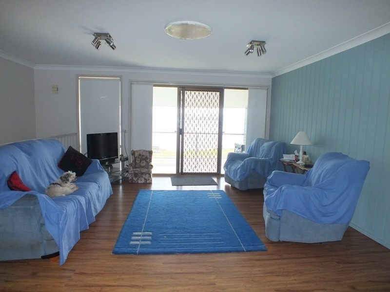 32 Peace Parade, Tanilba Bay NSW 2319