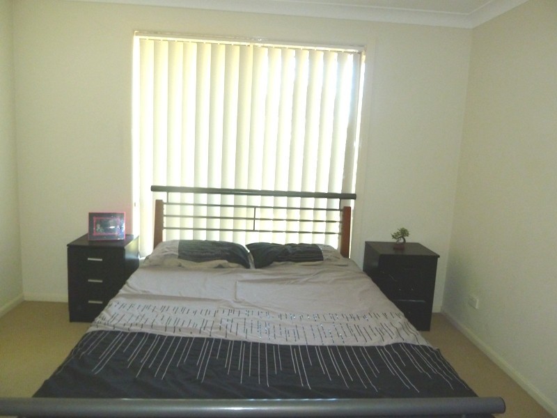 2/9A Walter Street, Rutherford NSW 2320