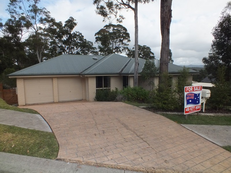 4 Vostok Cove, Cameron Park NSW 2285