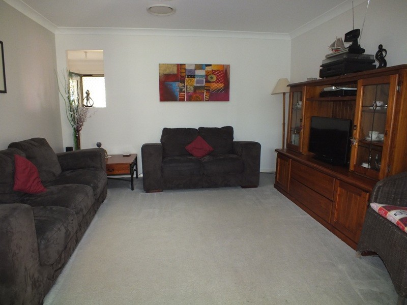 4 Vostok Cove, Cameron Park NSW 2285