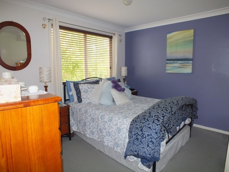 4 Vostok Cove, Cameron Park NSW 2285