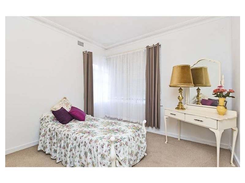 1 Grayson Avenue, Kotara NSW 2289