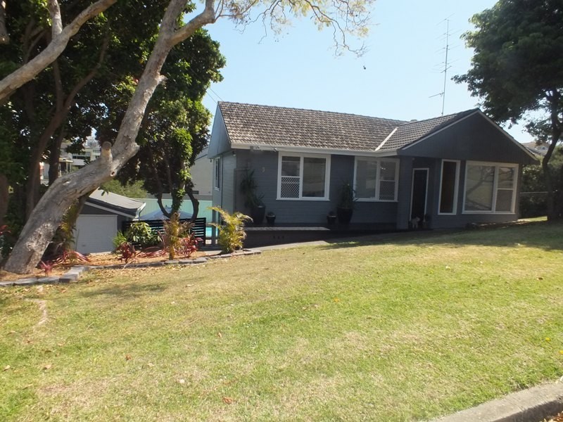 9 Willis Street, Charlestown NSW 2290