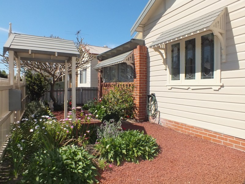 49 Sunderland Street, Mayfield NSW 2304