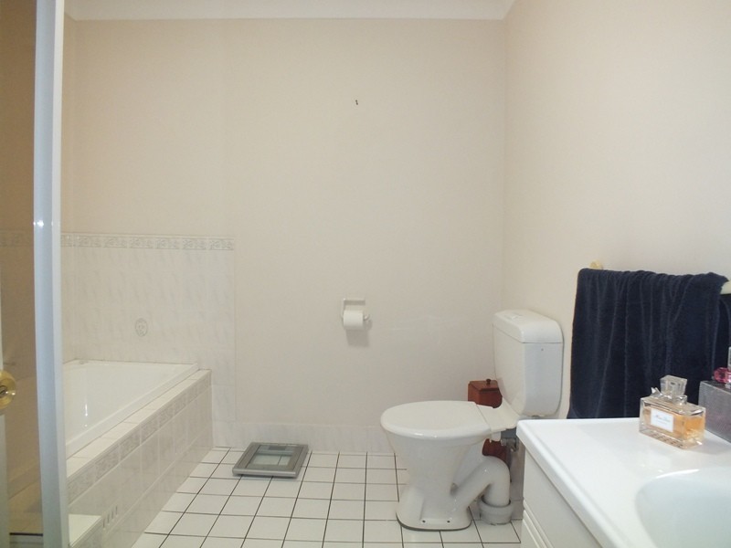 1/18 Madeleine Ave, Charlestown NSW 2290