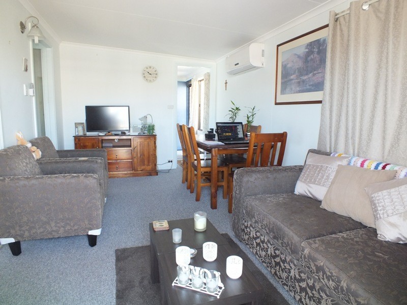 24/1a Kalaroo Road, Redhead NSW 2290