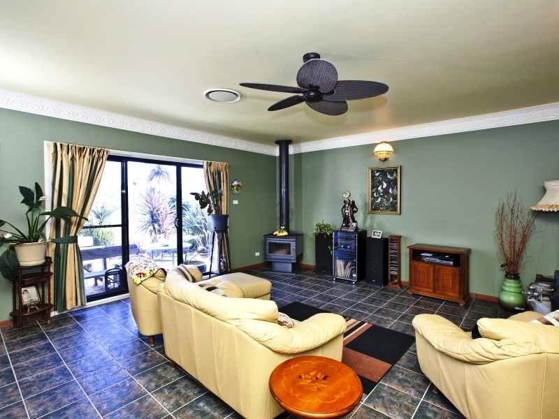 13 Aberglasslyn Lane, Aberglasslyn NSW 2320